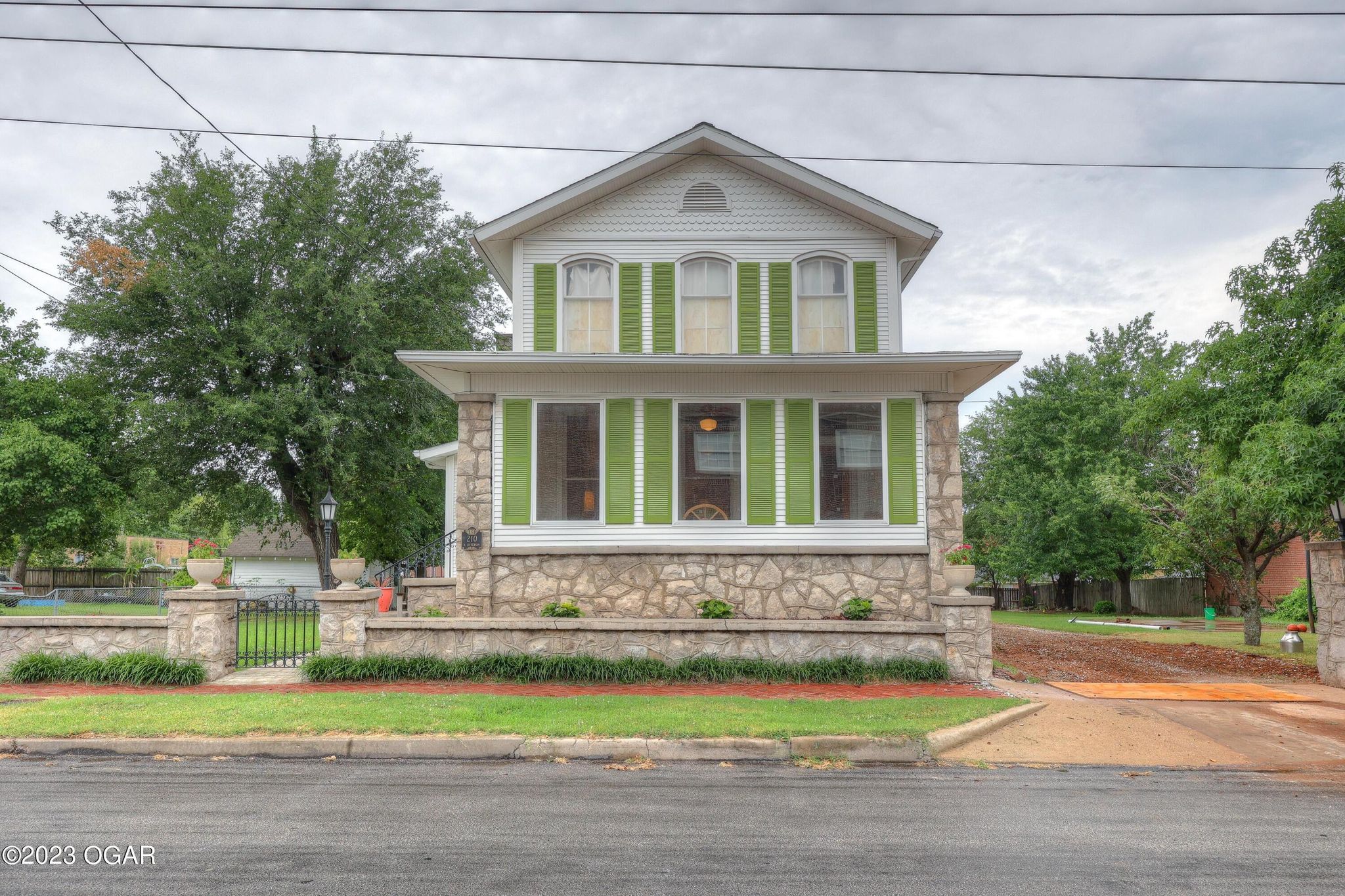 210 N Jefferson St, Neosho, MO 64850 Trulia