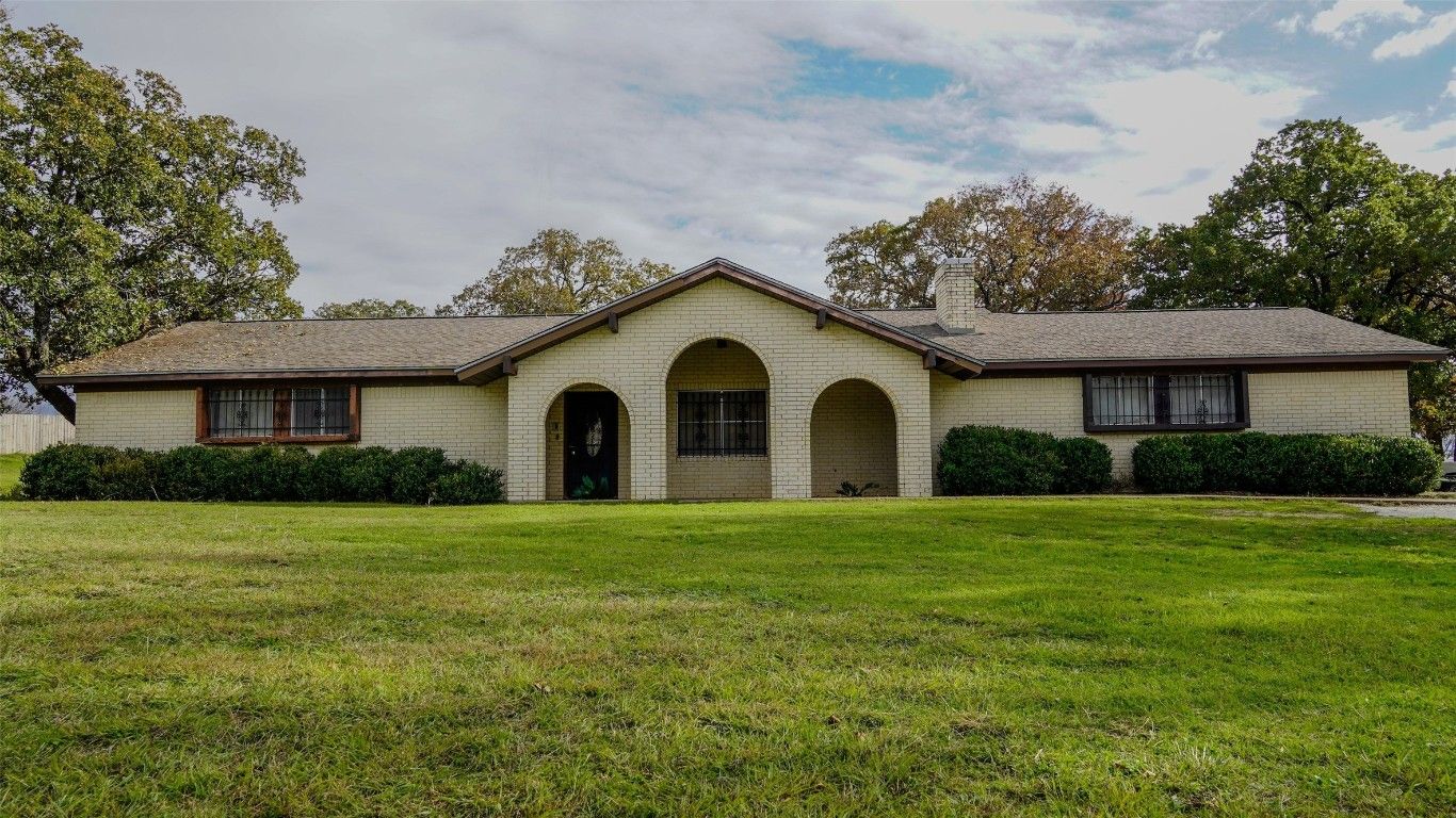 1886 Leroy Pkwy, Elm Mott, TX 76640 MLS 20482657 Trulia
