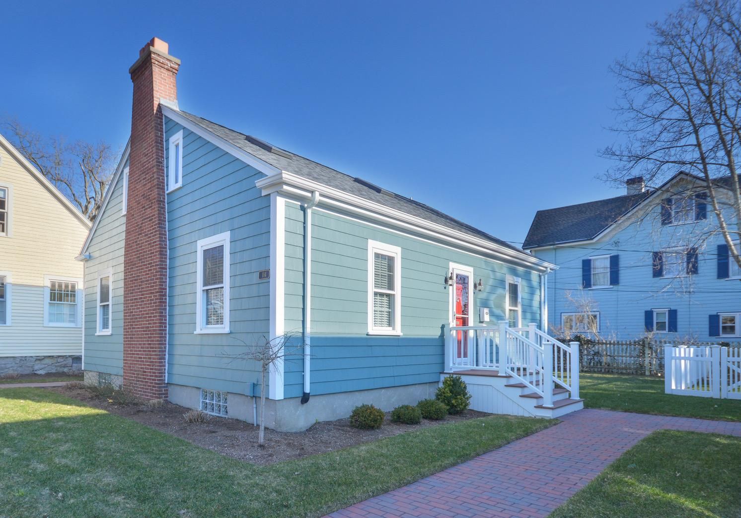 114 E Clinton St, New Bedford, MA 3 Bed, 1.5 Bath Single