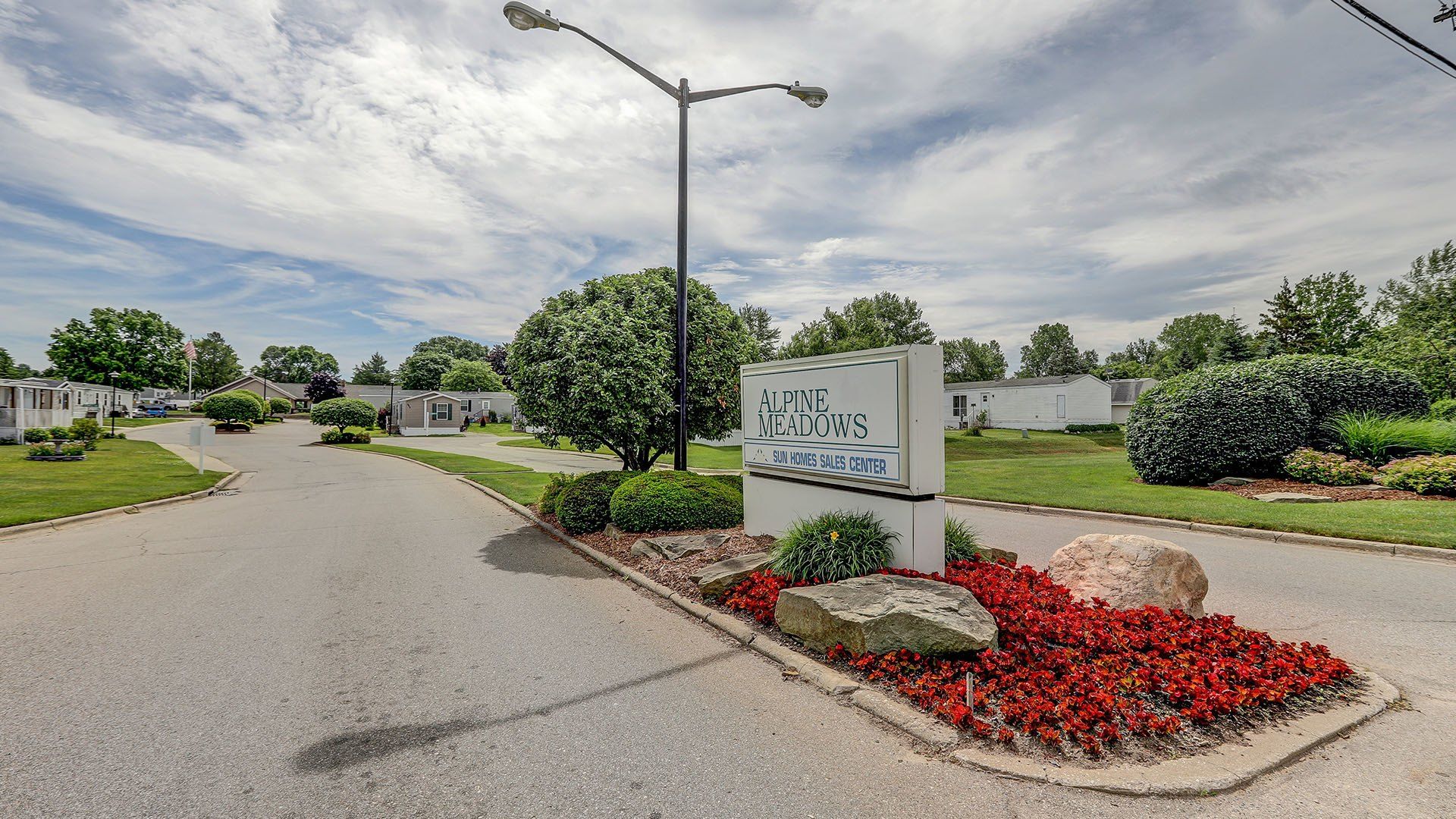 3800 Fruit Ridge Ave NW 108, Grand Rapids, MI 3 Bed, 2 Bath Condo